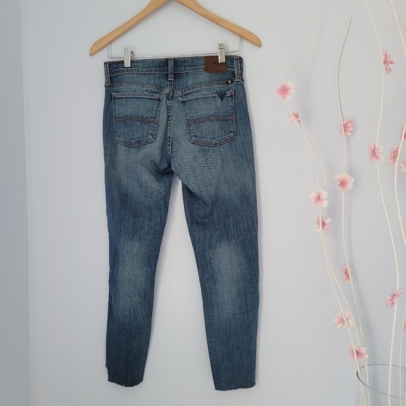 LUCKY BRAND Brooke Frayed Hem Ankle Crop Jeans - Picture 3 of 10